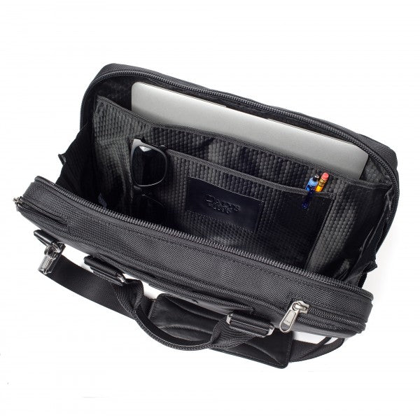 Deluxe nylon carrying bag with a rugged masculine look.